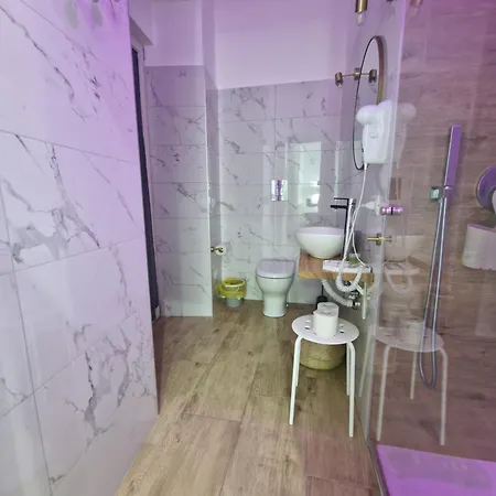 Ventre Luxury 3* Naples